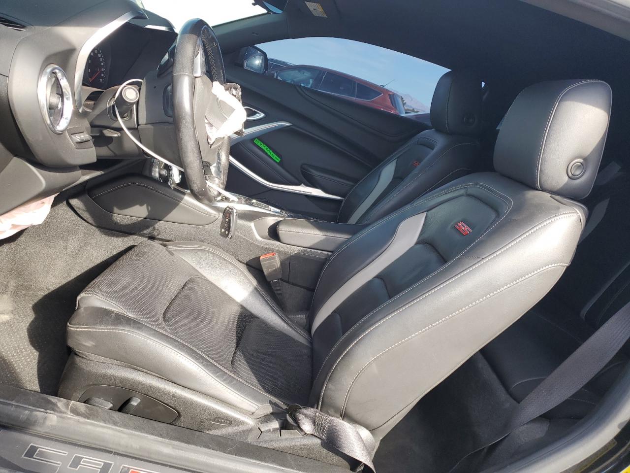 2020 Chevrolet Camaro - Image 7
