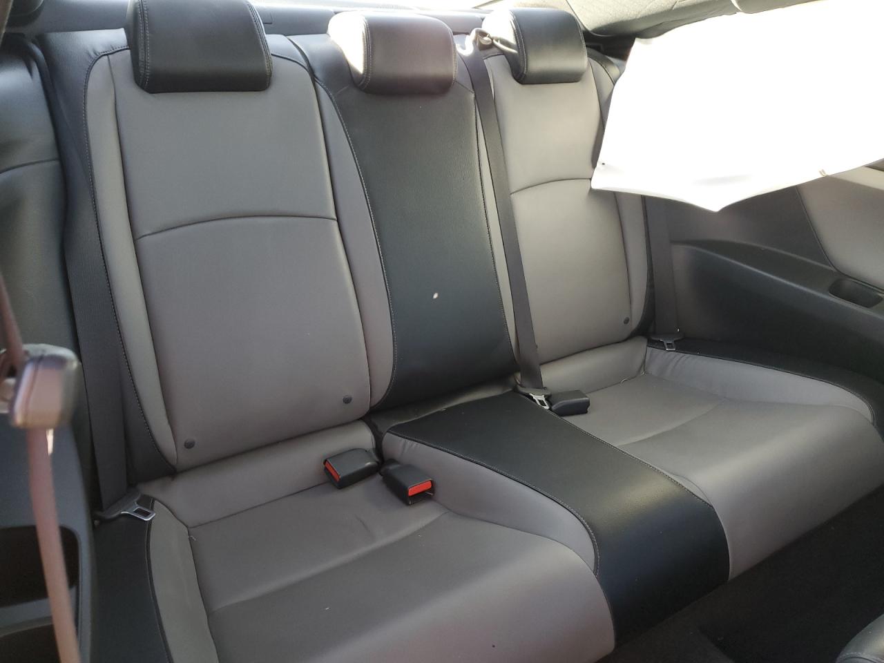 2018 Honda Civic - Image 10