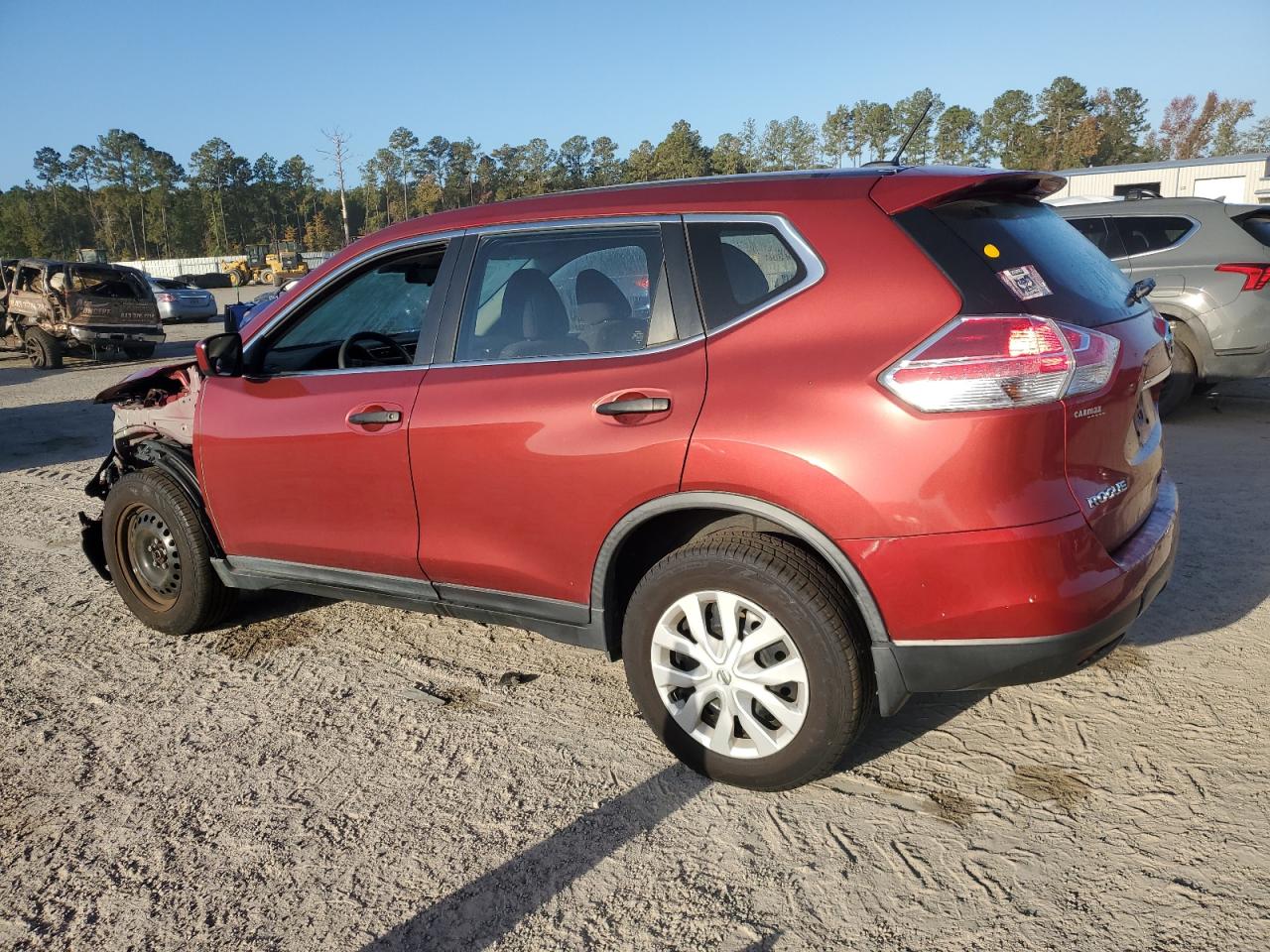 JN8AT2MV6GW153152 2016 NISSAN ROGUE - Image 2