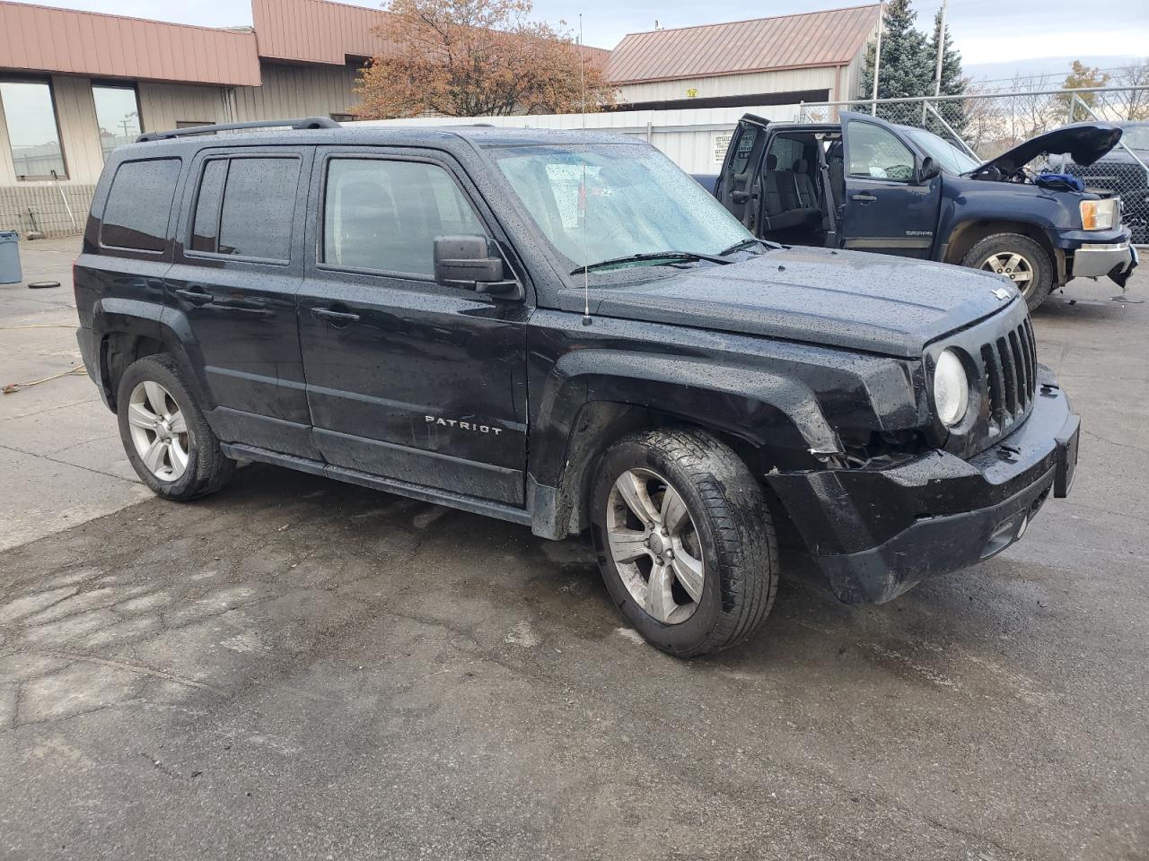 VIN 1C4NJPFB3ED827740 2014 JEEP PATRIOT no.4