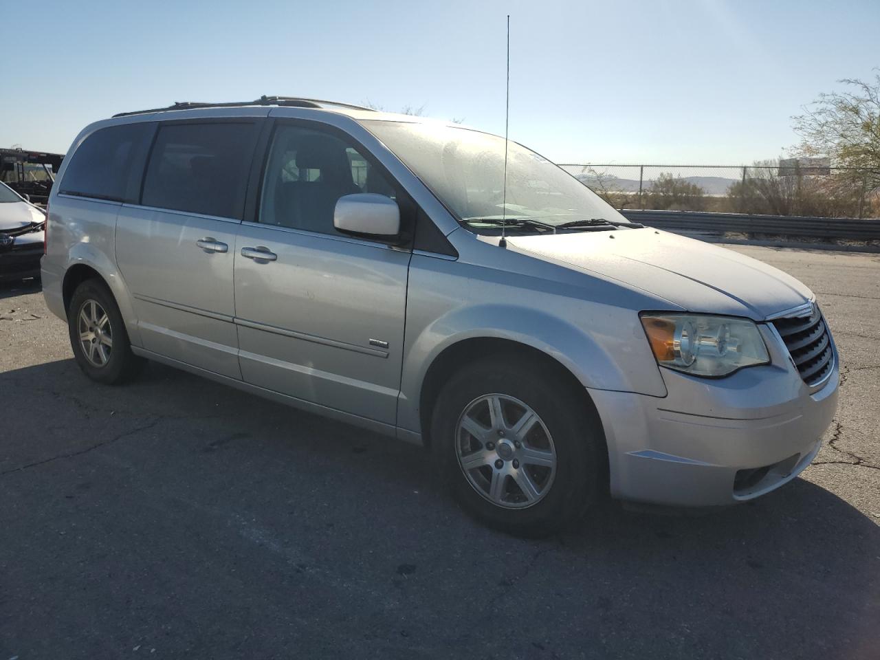 2008 Chrysler Town & Country Touring VIN: 2A8HR54P98R821363 Lot: 75965084