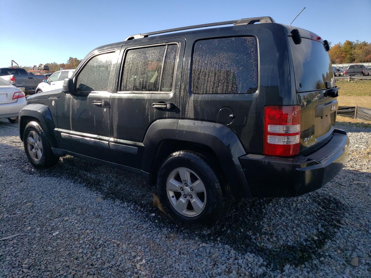 2010 Jeep Liberty (North America) - Image 2