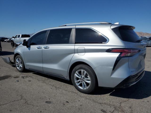  TOYOTA SIENNA 2021 Сріблястий