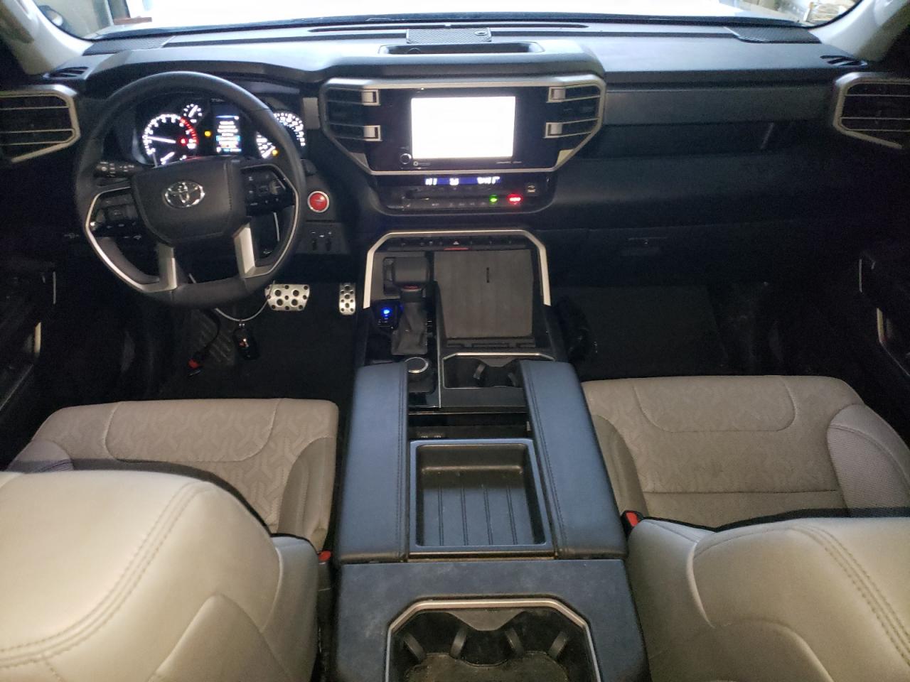 2023 Toyota Tundra - Image 8