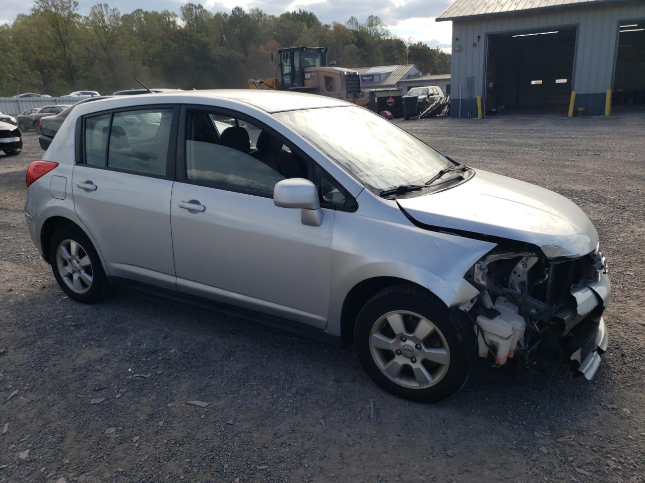 2012 Nissan Versa - Image 4