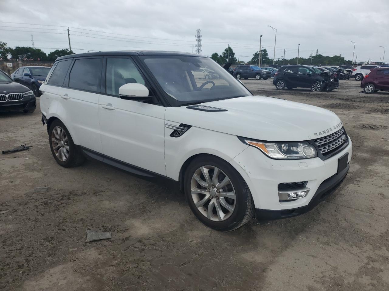 2016 Land Rover Range Rover - Image 4