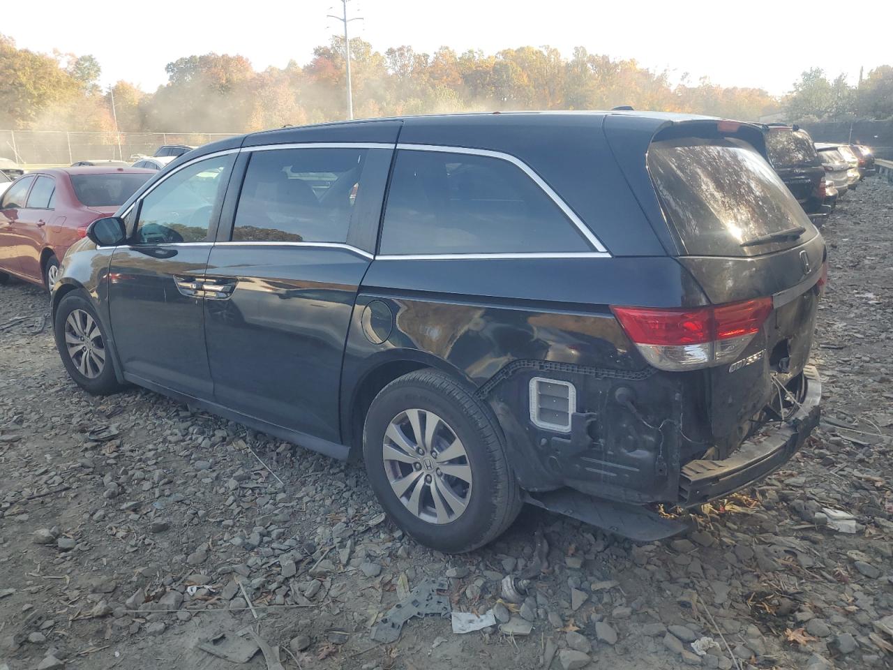 2014 Honda Odyssey - Image 2