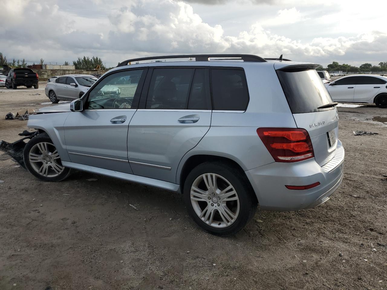 VIN WDCGG5HB0FG421868 2015 MERCEDES-BENZ GLK-CLASS no.2