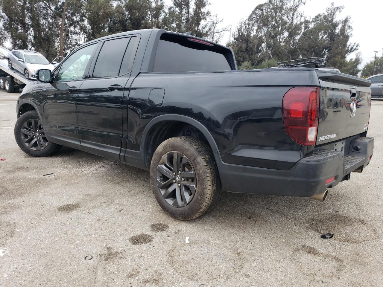 2021 Honda Ridgeline - Image 2