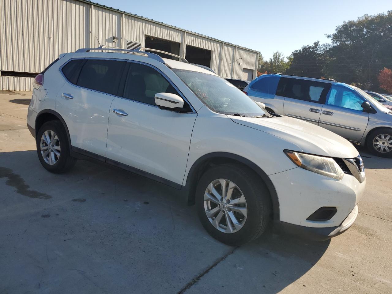 2016 Nissan Rogue - Image 4