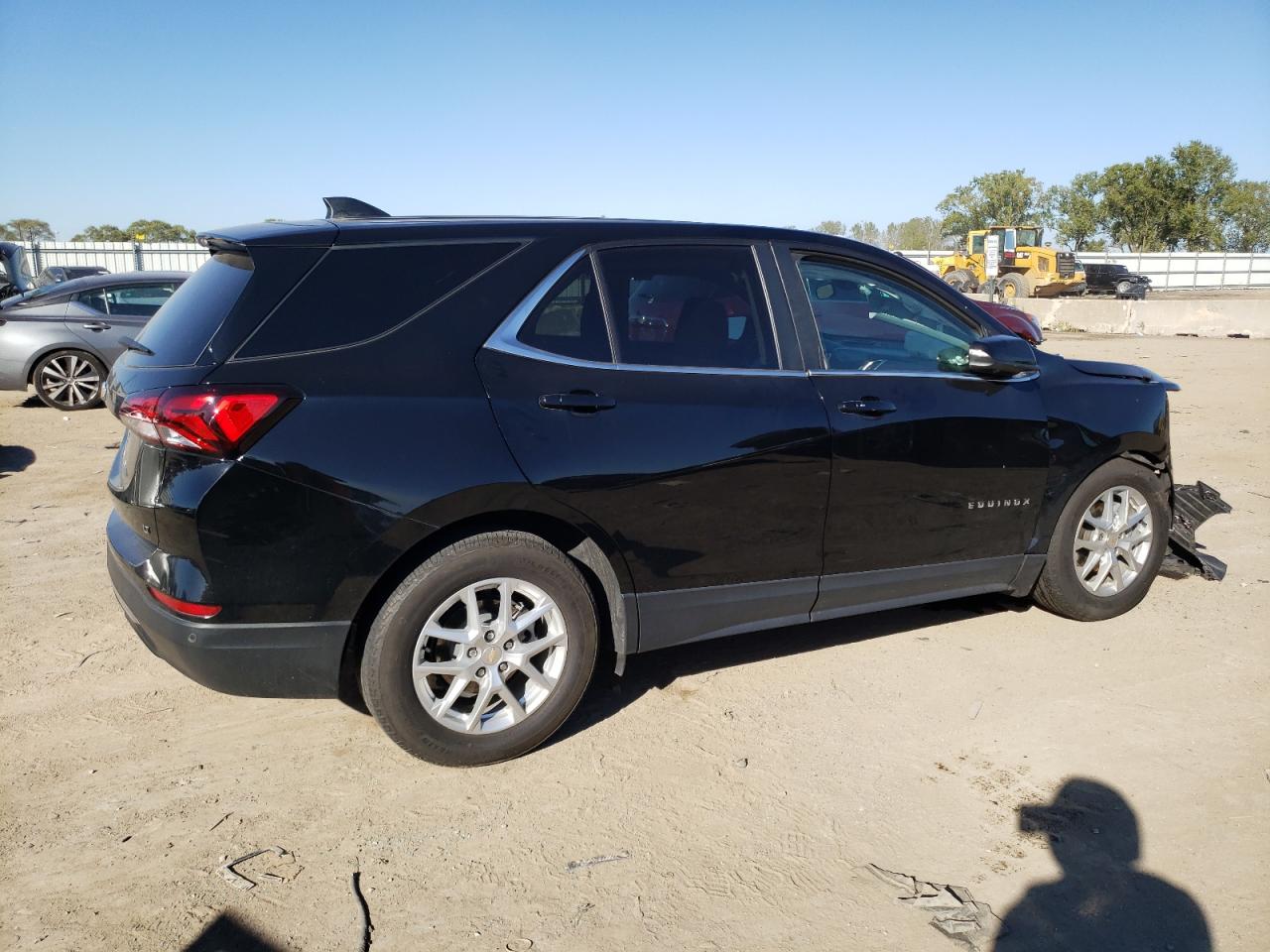 2022 Chevrolet Equinox - Image 3