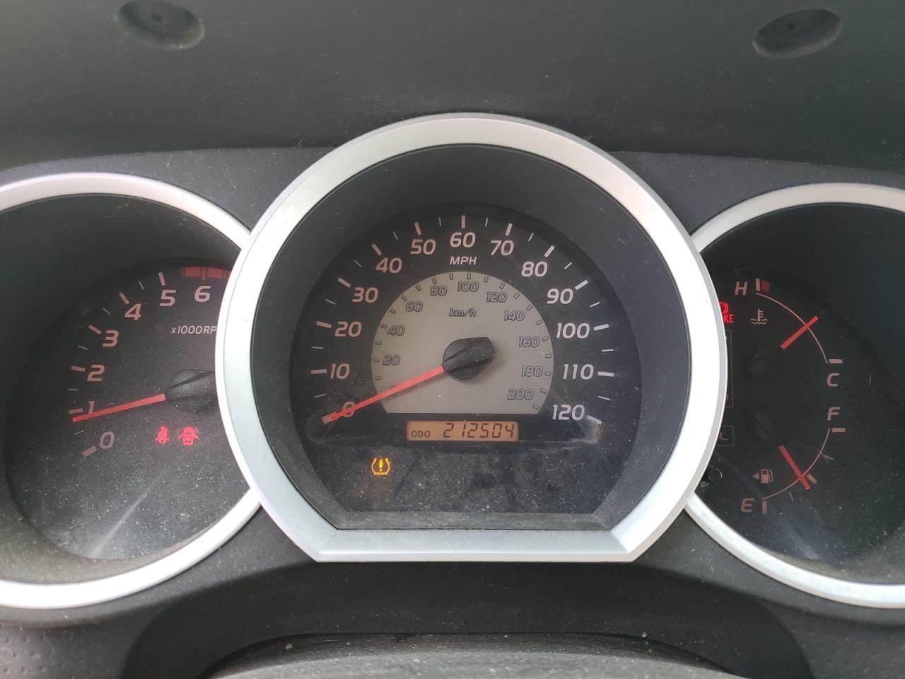 2006 Toyota Tacoma - Image 9