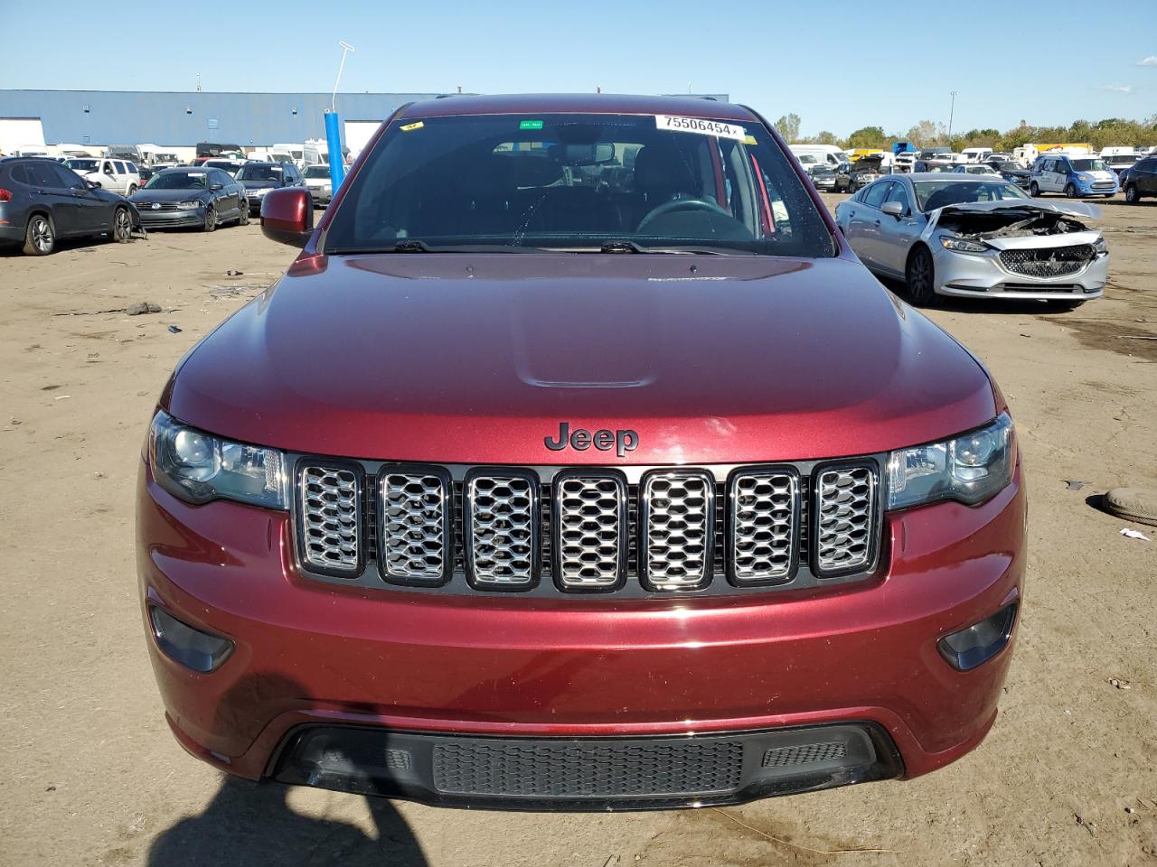 1C4RJEAG1KC530962 2019 Jeep Grand Cherokee Laredo