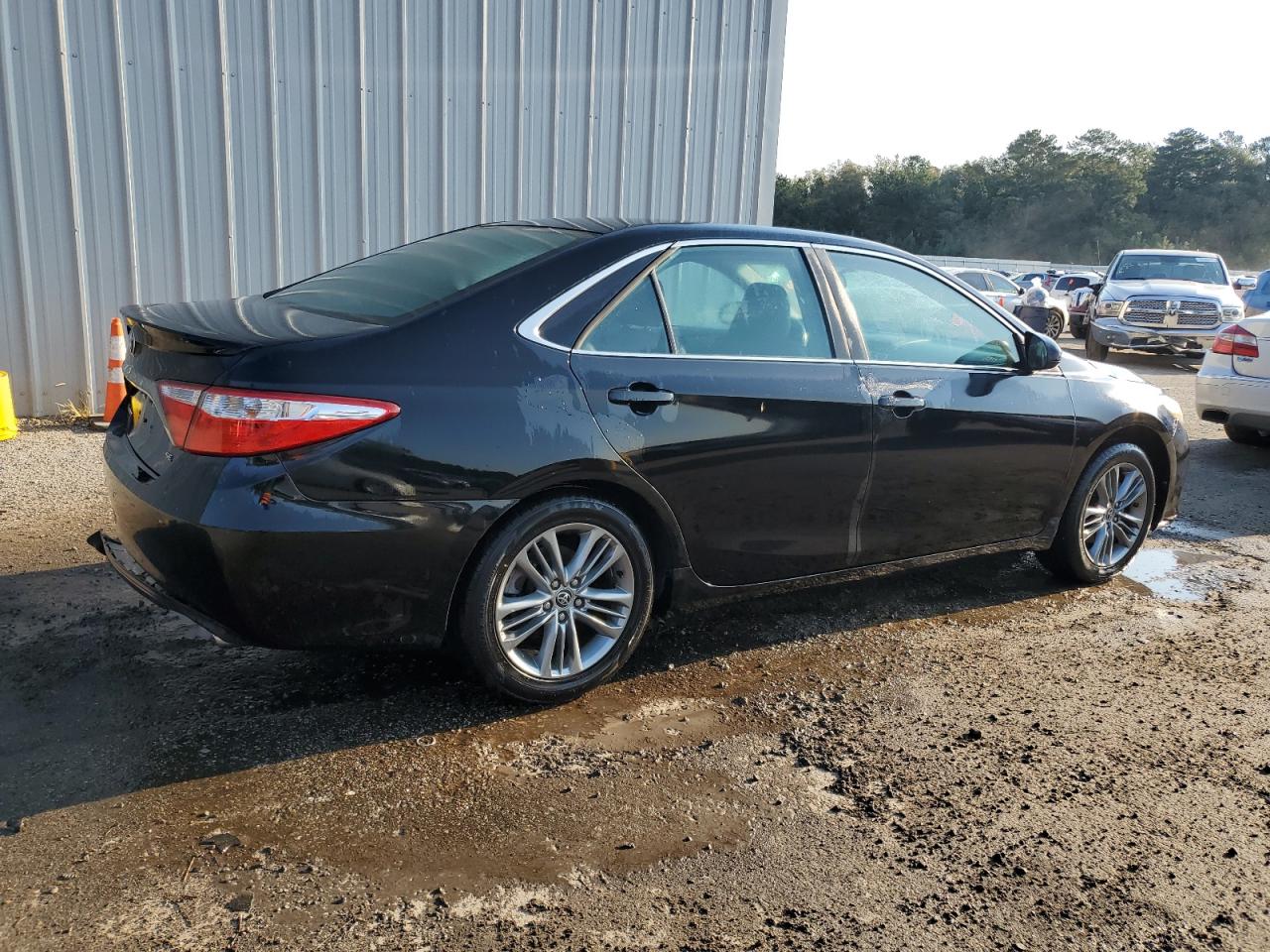 2015 Toyota Camry - Image 3