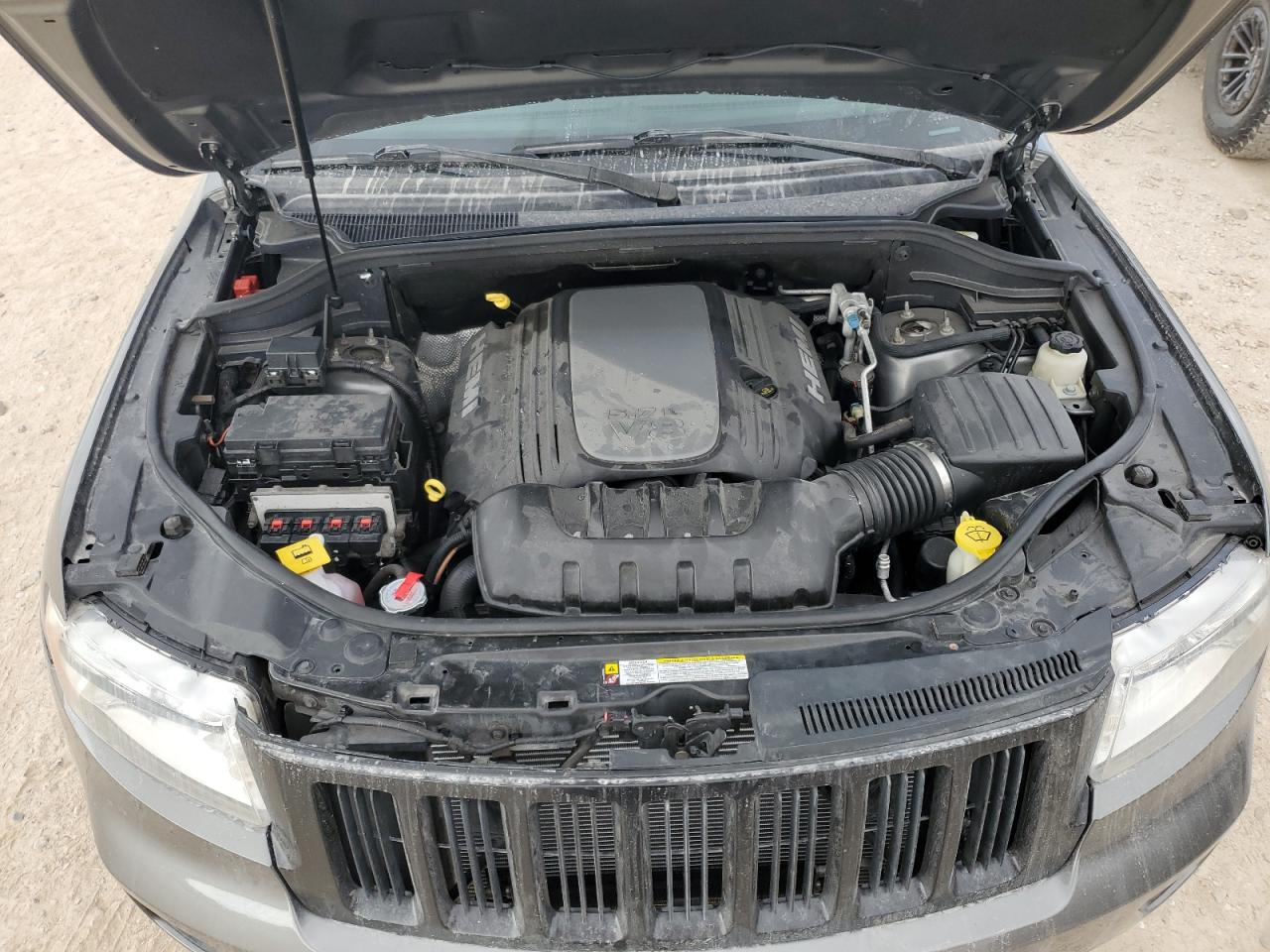 2012 Jeep Grand Cherokee - Image 12