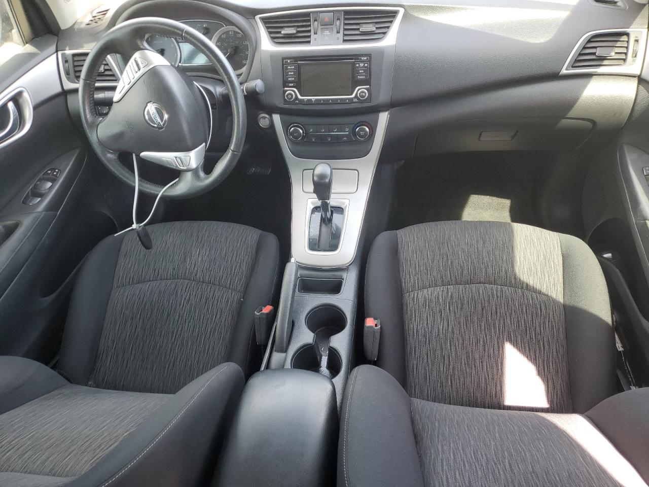 2015 Nissan Sentra - Image 5