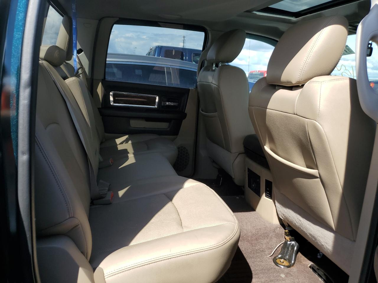 2011 Dodge Ram 1500 VIN: 1D7RV1CT3BS645954 Lot: 74185964