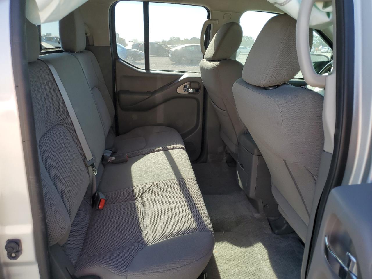 2018 Nissan Navara (Frontier) - Image 10