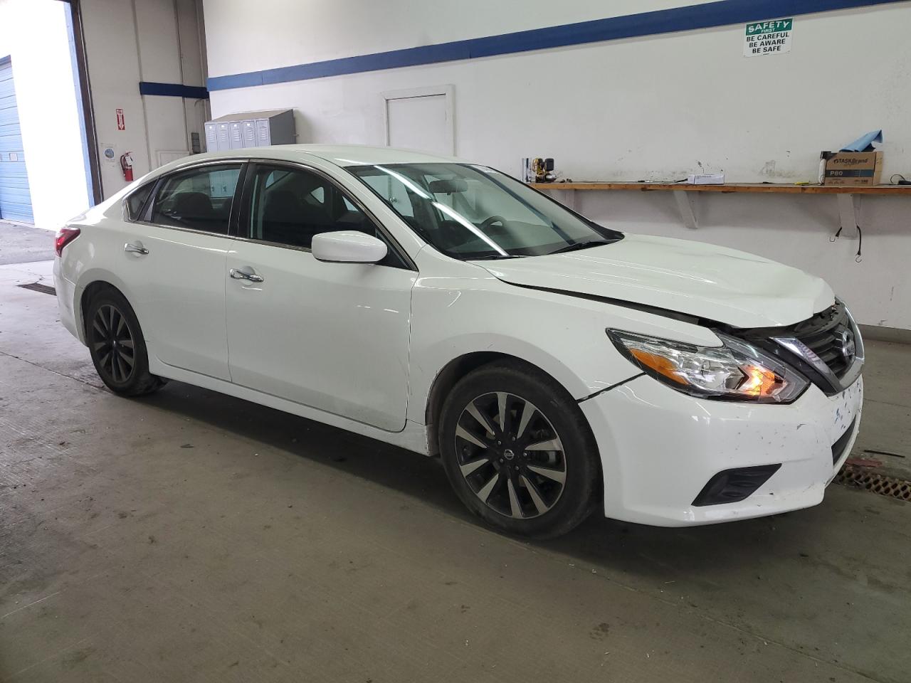 VIN 1N4AL3AP1JC196531 2018 NISSAN ALTIMA no.4