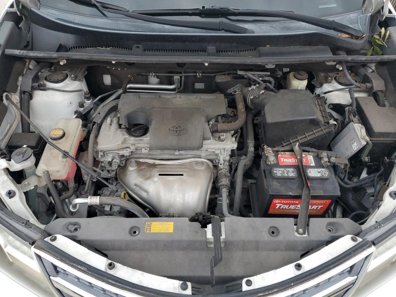 2014 Toyota RAV 4 - Image 12