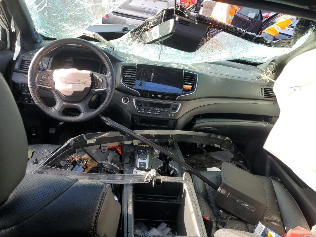 2024 Honda Passport - Image 8