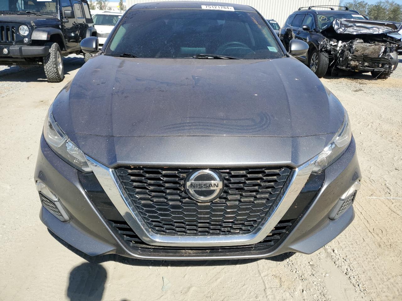2020 Nissan Altima - Image 5