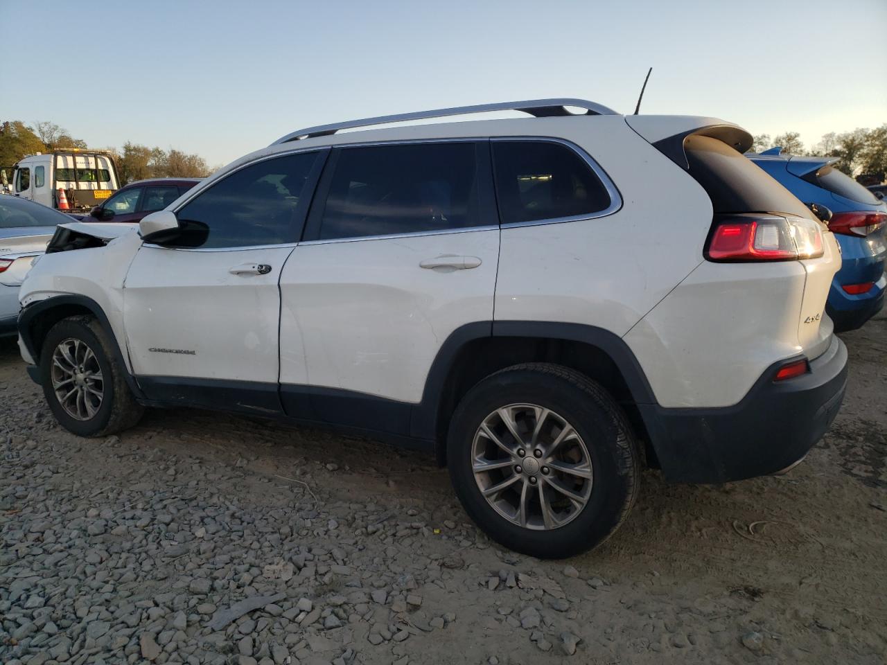 2019 Jeep Grand Cherokee - Image 2