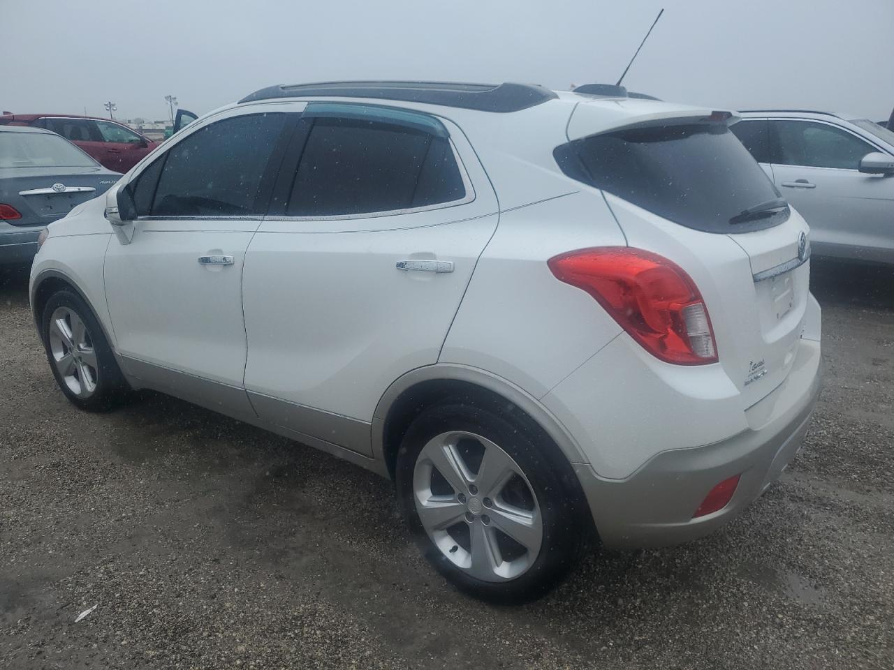 KL4CJCSB4GB573955 2016 BUICK ENCORE - Image 2