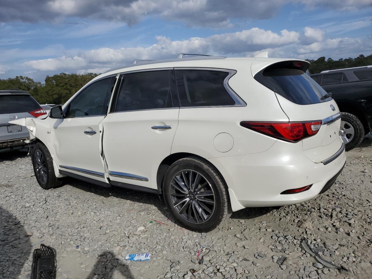 VIN 5N1AL0MNXGC517652 2016 INFINITI QX60 no.2