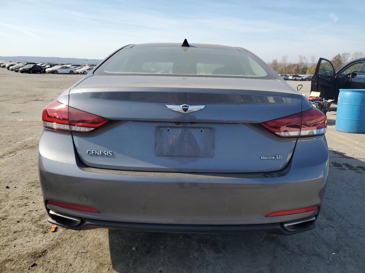 2015 Hyundai Genesis 3.8L VIN: KMHGN4JE8FU086141 Lot: 77442744