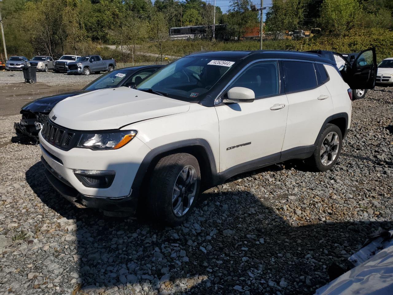 2019 Jeep Compass Limited VIN: 3C4NJDCB7KT596169 Lot: 74262944