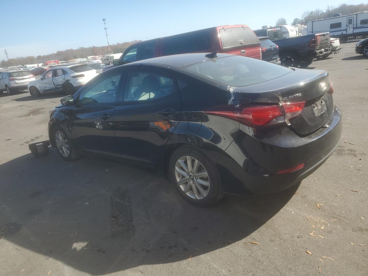 2016 Hyundai Elantra - Image 2