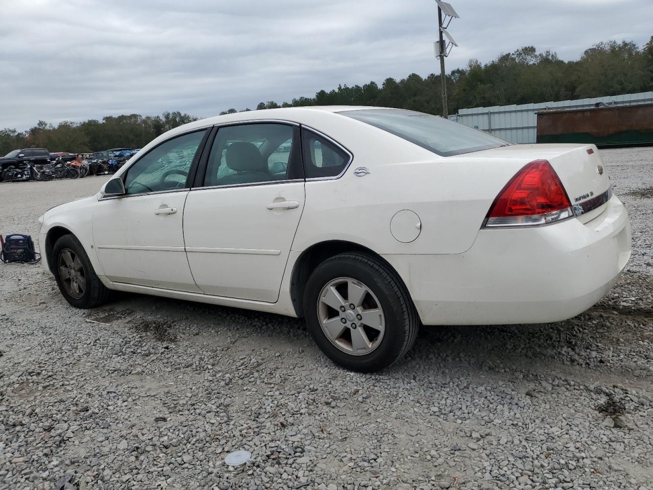 2007 Chevrolet Impala - Image 2