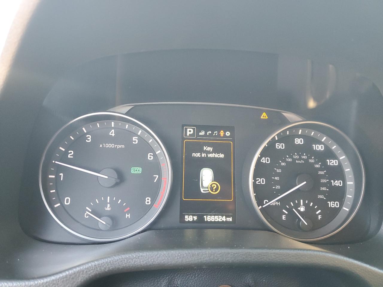 2017 Hyundai Elantra - Image 9