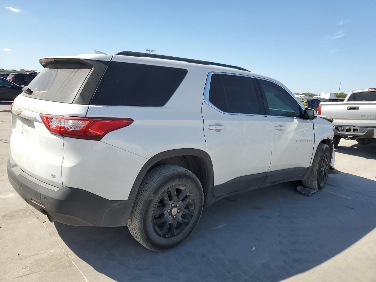 2019 Chevrolet Traverse - Image 3