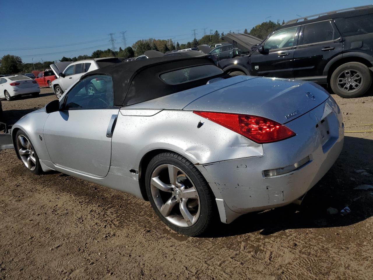 2006 Nissan 350Z - Image 2
