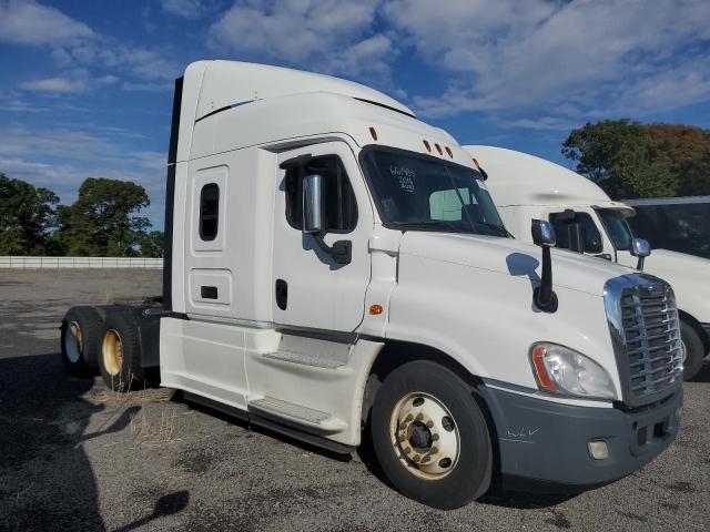 2016 Freightliner Cascadia 125 