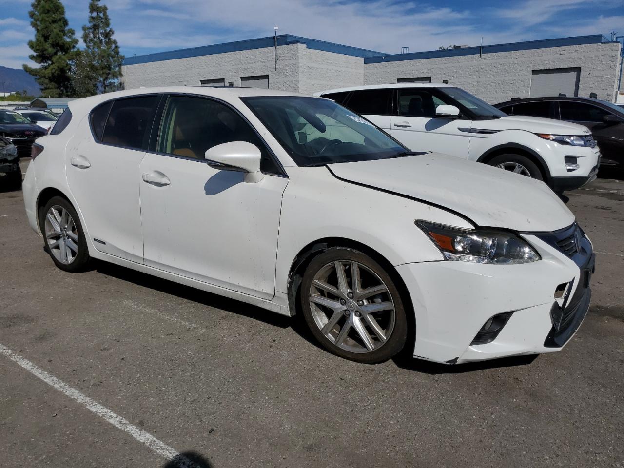 2016 Lexus CT - Image 4