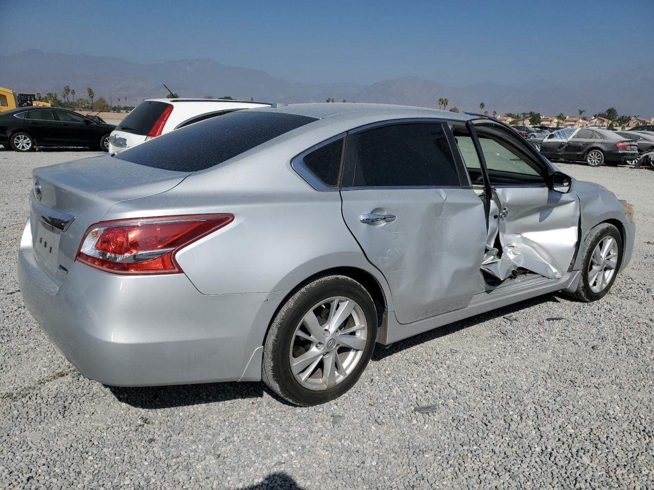 2013 Nissan Altima - Image 3