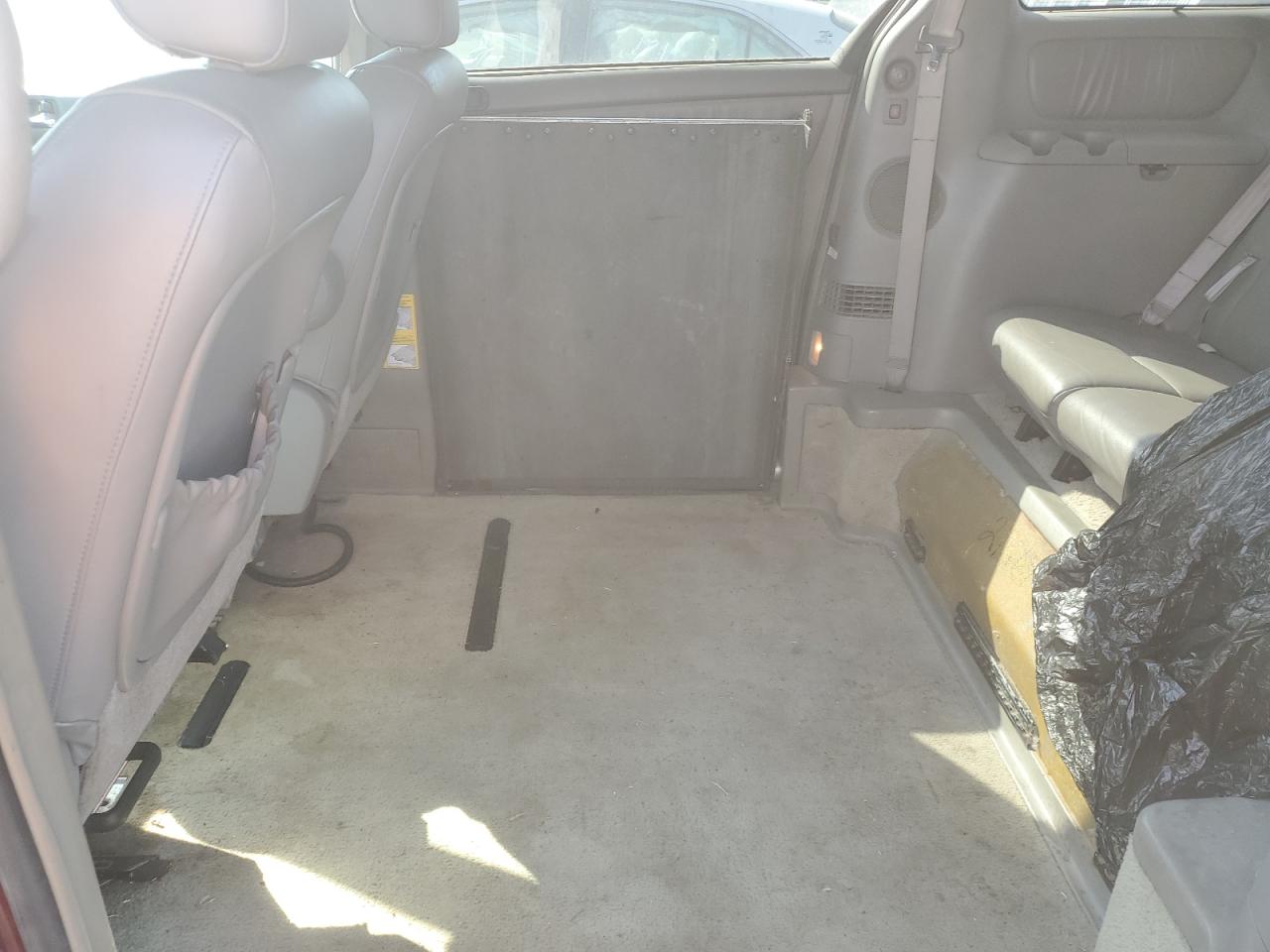 2005 Toyota Sienna Xle VIN: 5TDZA22C95S267536 Lot: 74931614