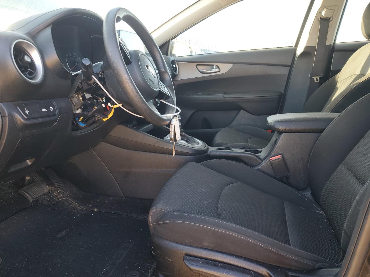 2021 Kia Forte - Image 7