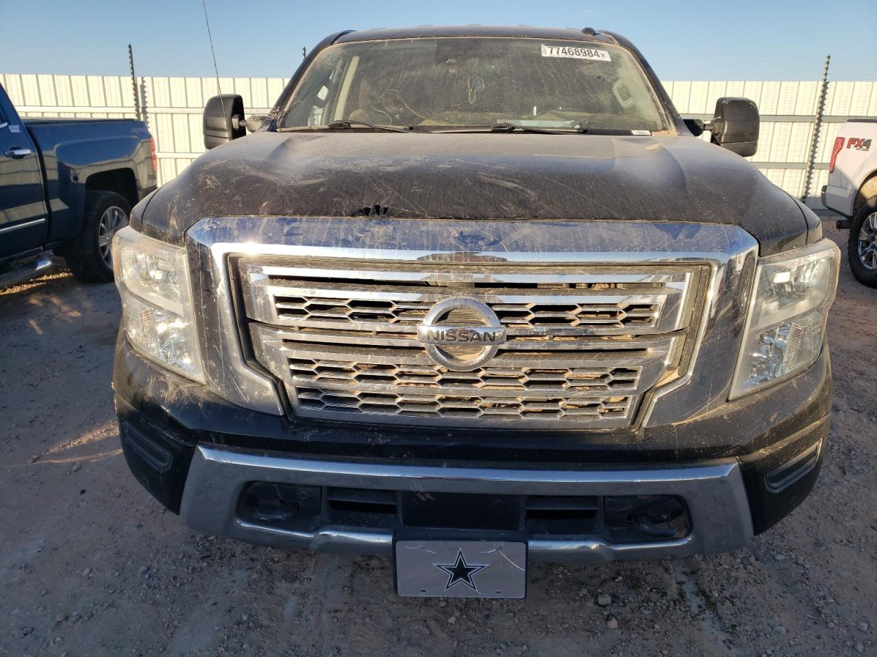 2020 Nissan Titan - Image 5
