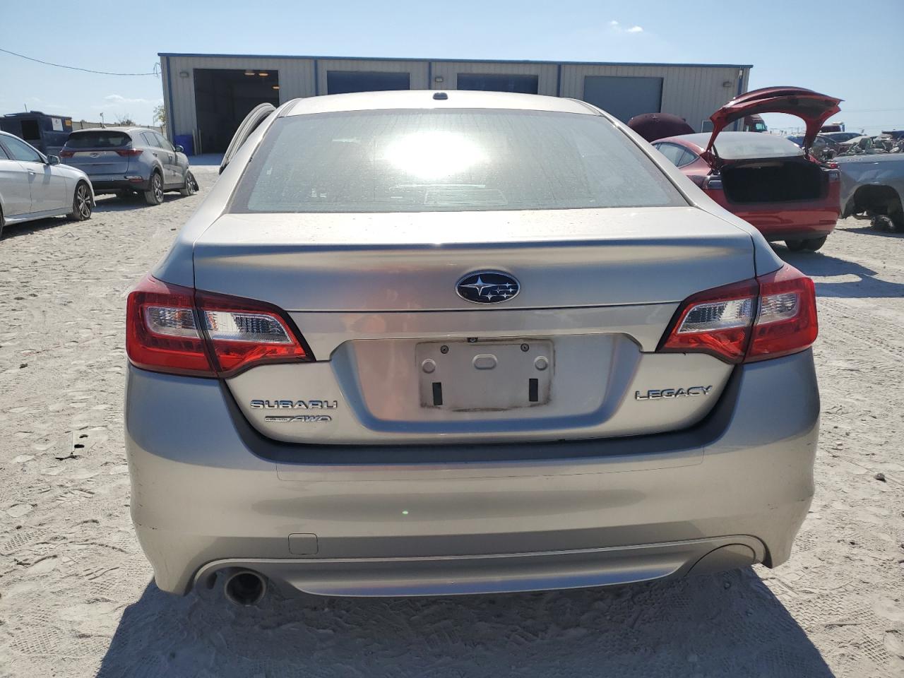 2015 Subaru Legacy 2.5I Limited VIN: 4S3BNBL64F3014271 Lot: 77207254