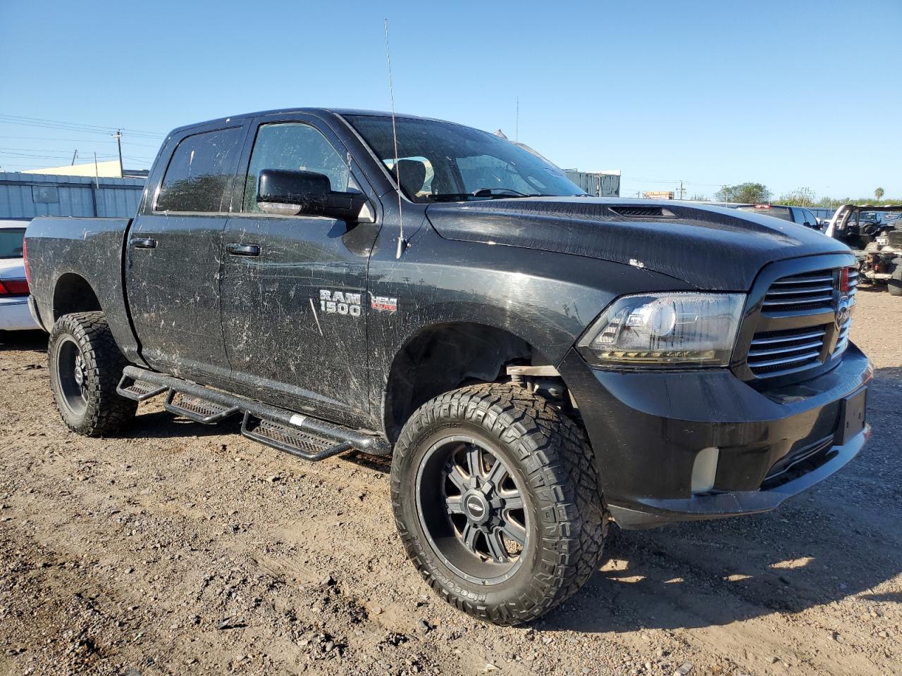 2015 RAM 1500 - Image 4