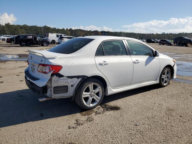 Седани TOYOTA COROLLA 2013 Білий