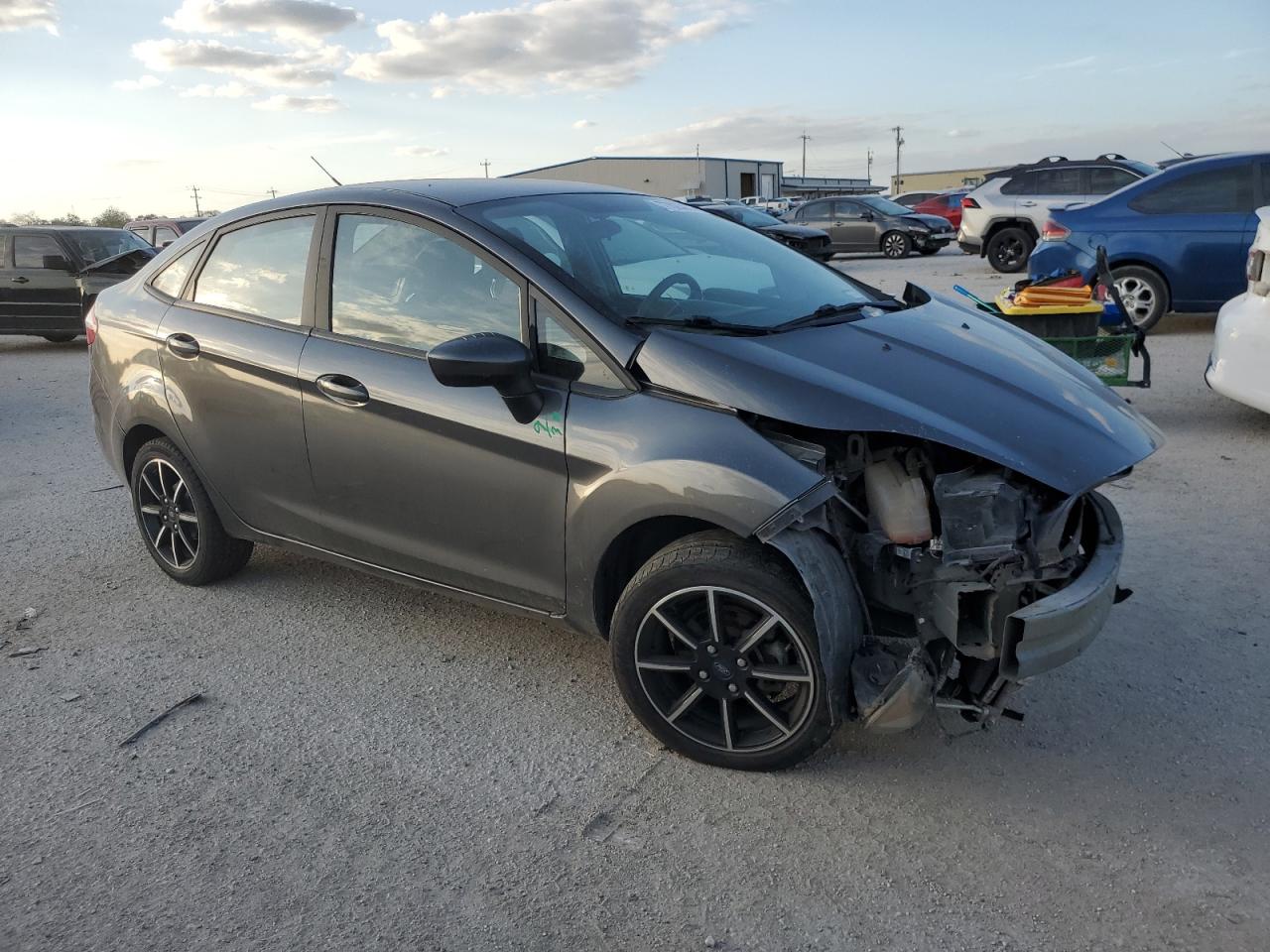 2019 Ford Fiesta - Image 4
