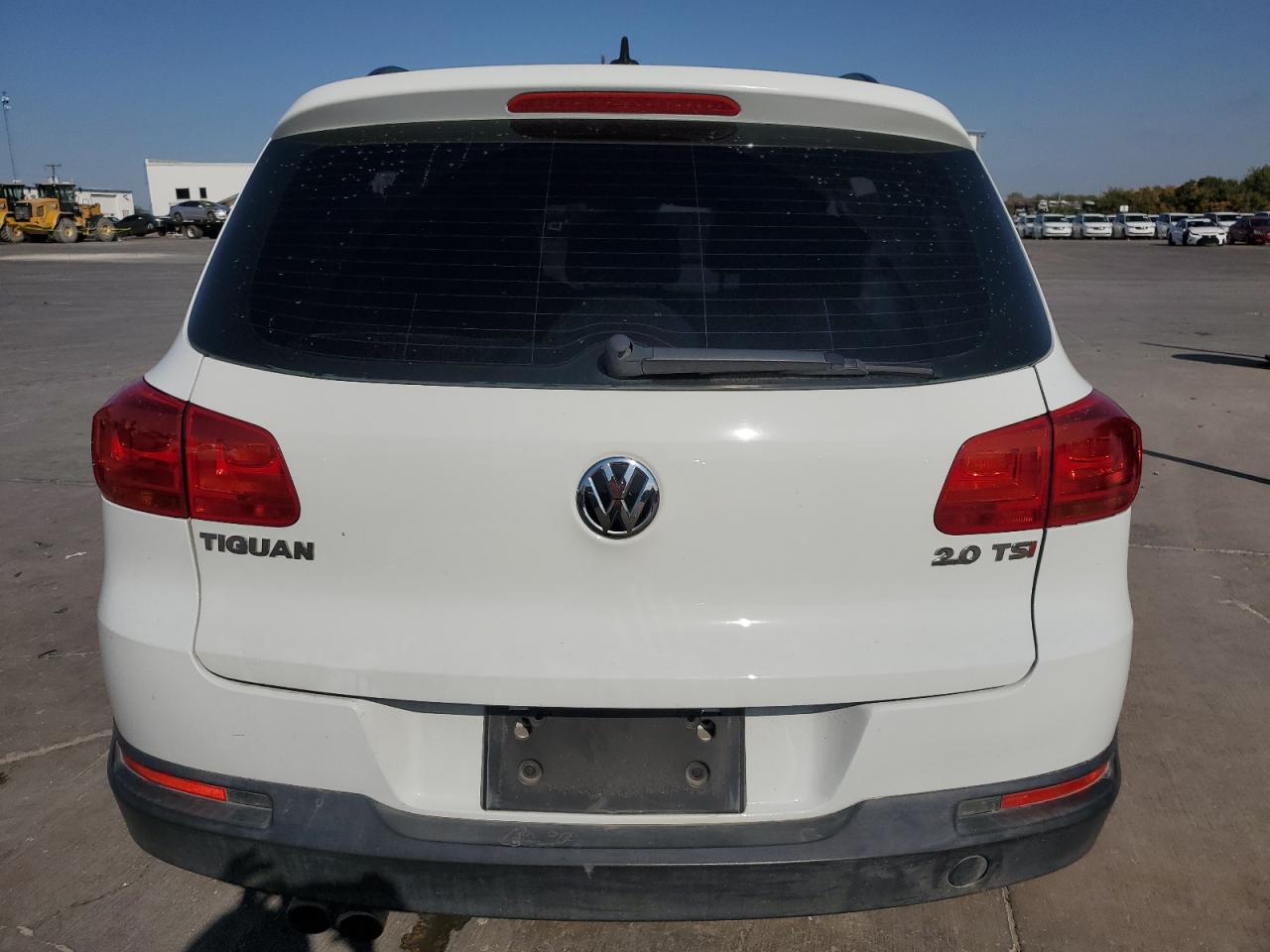 VIN WVGAV7AX6HK025264 2017 VOLKSWAGEN TIGUAN no.6