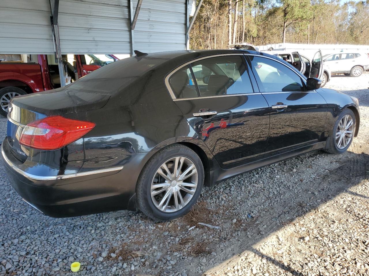 2013 Hyundai Genesis - Image 3