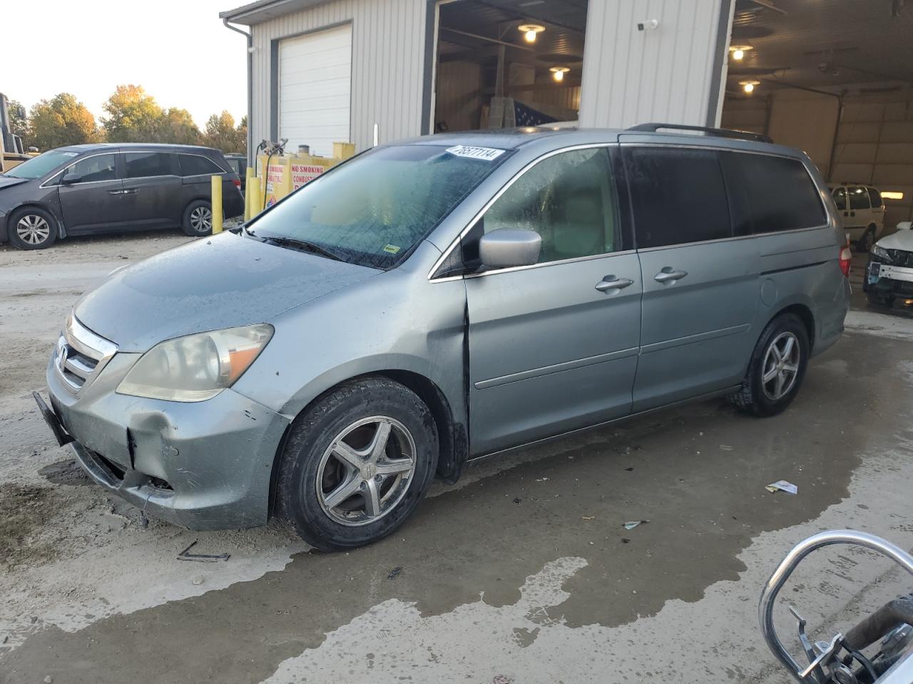 2005 Honda Odyssey - Image 1