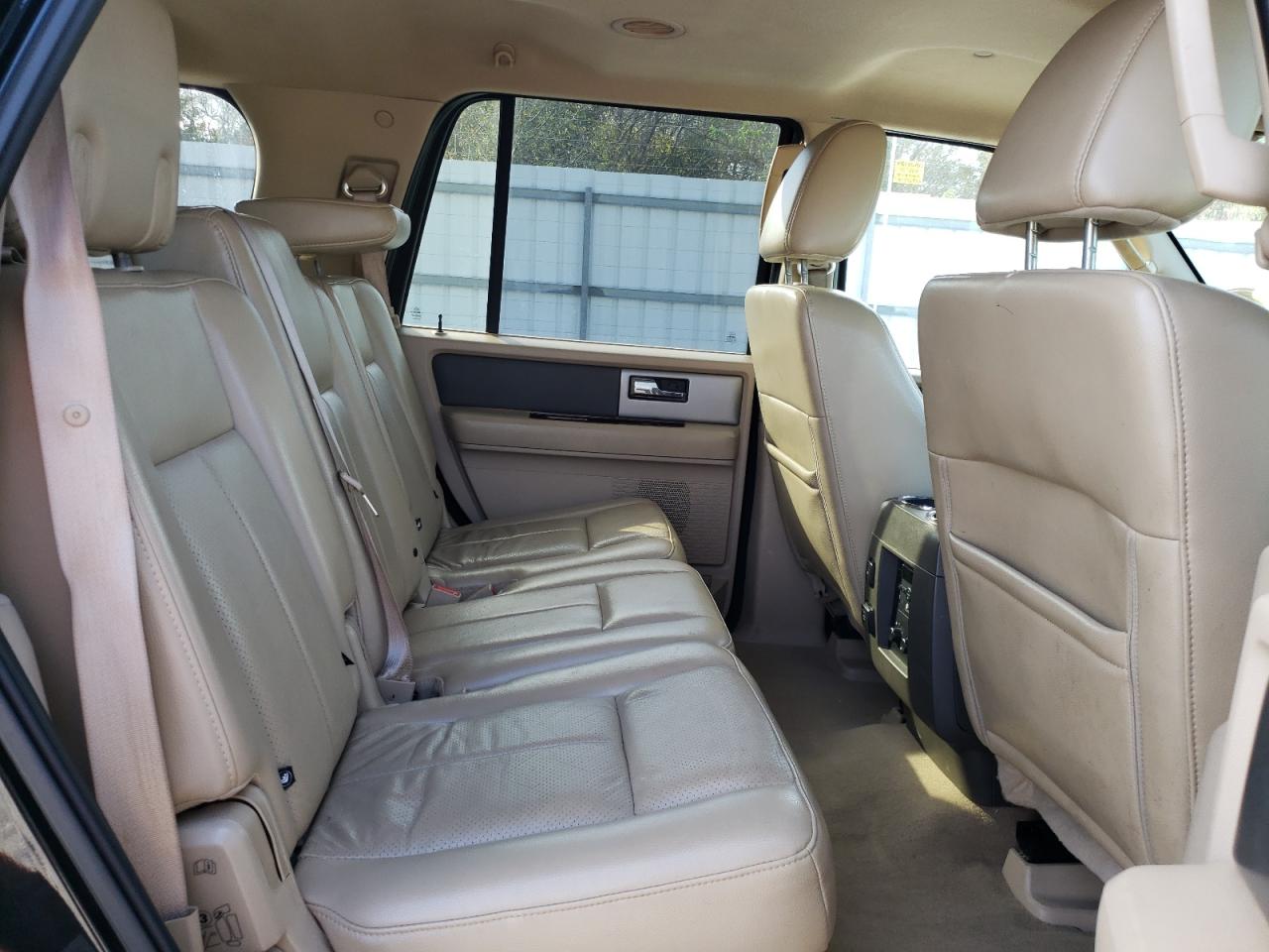 2013 Ford Expedition - Image 12